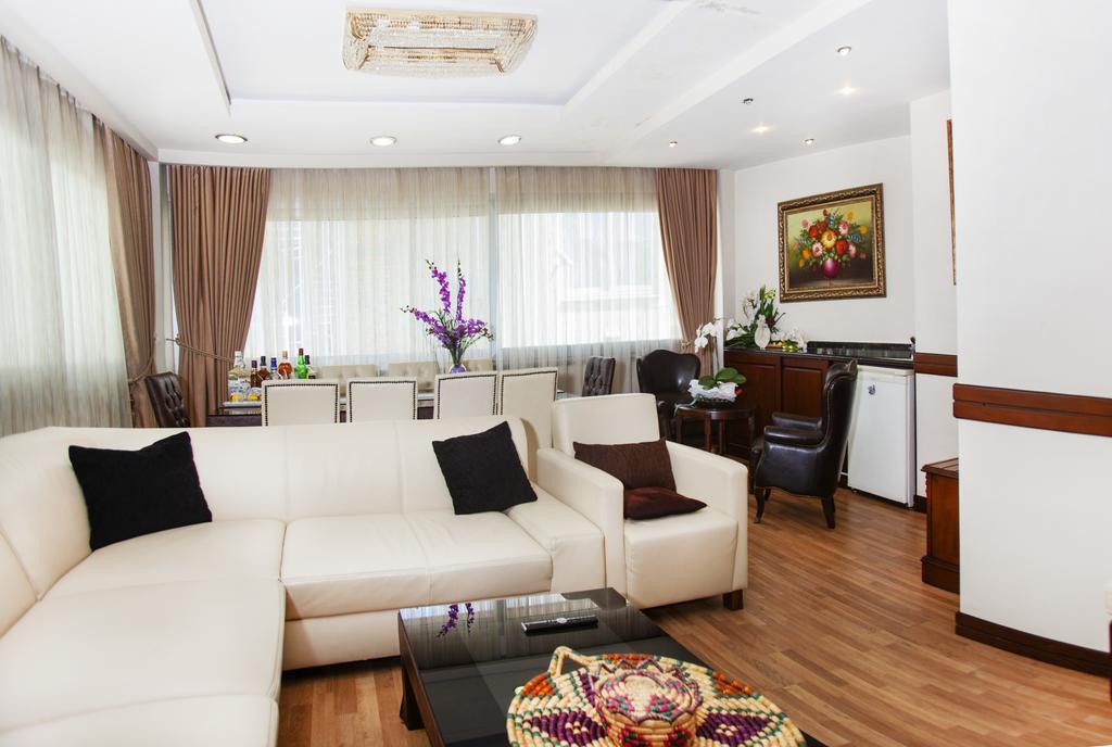 Adana Erten Hotel Εξωτερικό φωτογραφία