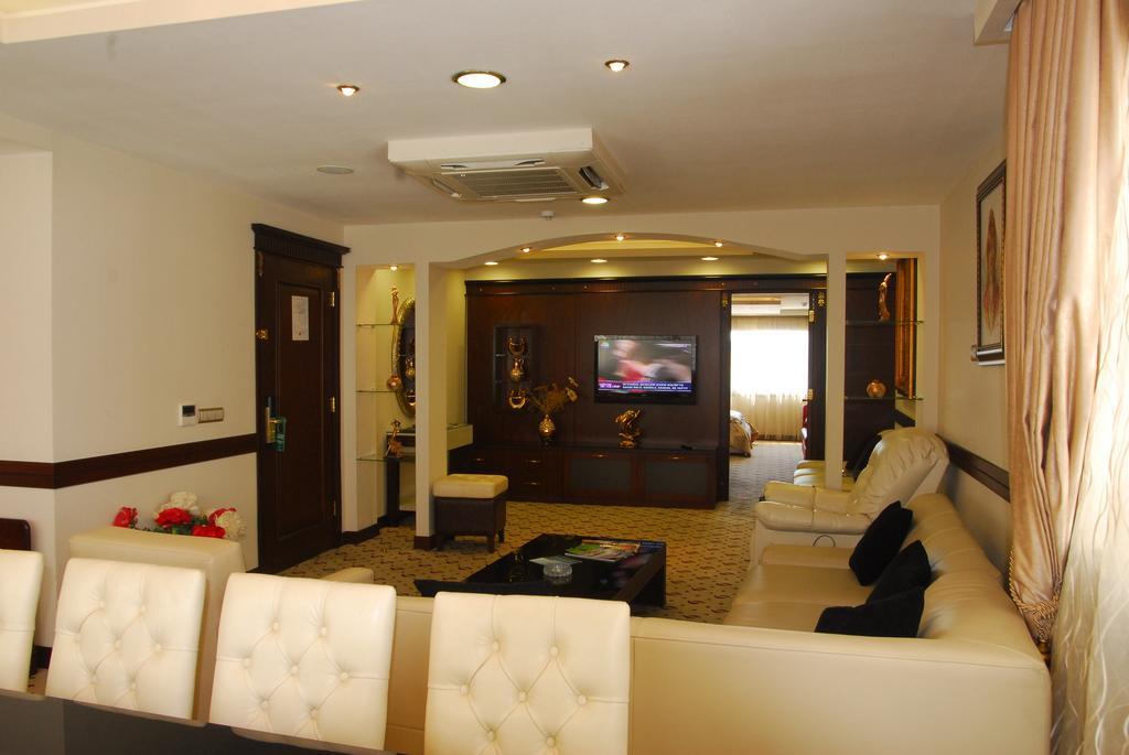 Adana Erten Hotel Εξωτερικό φωτογραφία