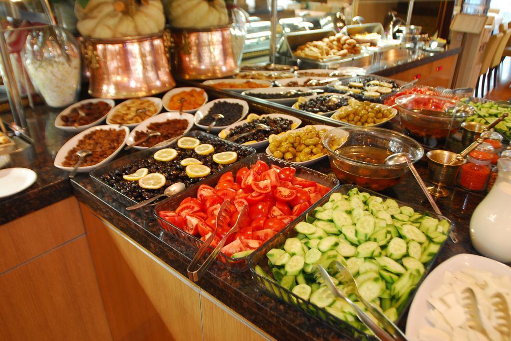 Adana Erten Hotel Εξωτερικό φωτογραφία