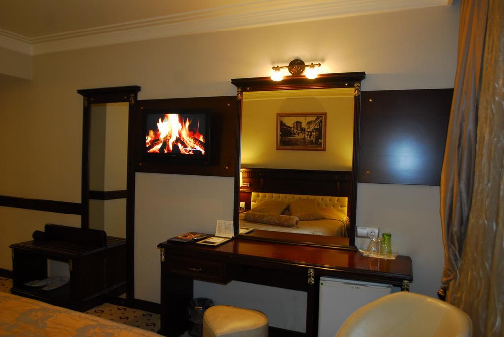 Adana Erten Hotel Εξωτερικό φωτογραφία