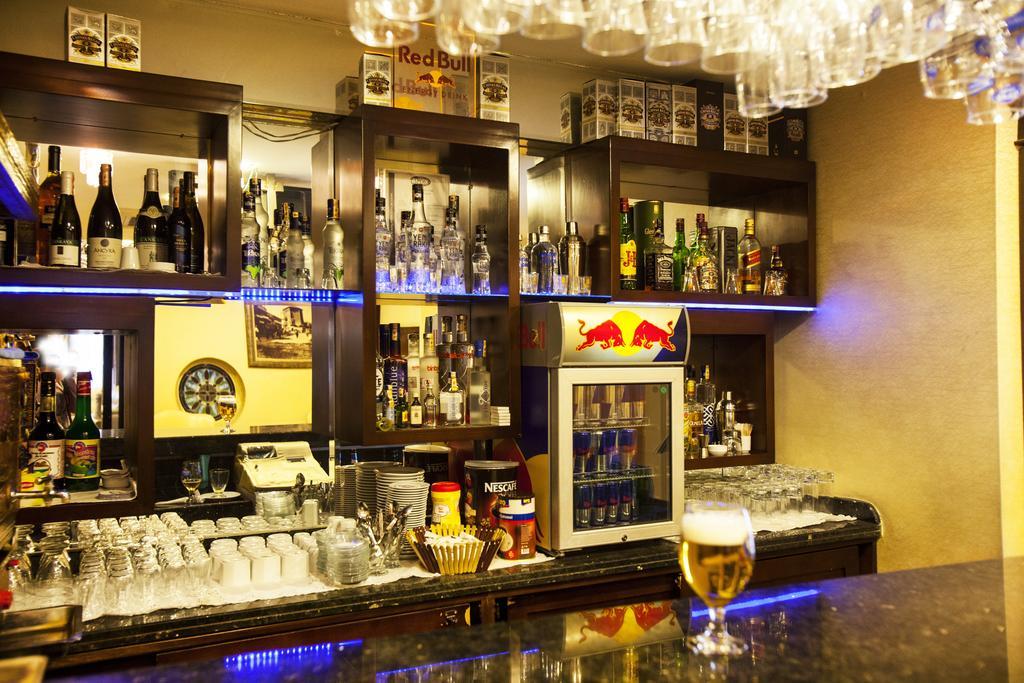 Adana Erten Hotel Εξωτερικό φωτογραφία